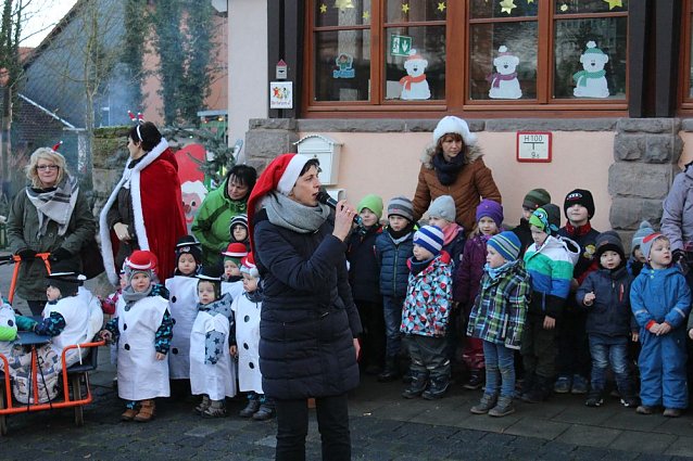 Bild: Weihnachtsmarkt an der Kindervilla