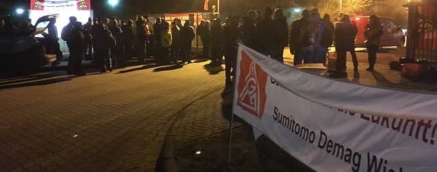Bild: Warnstreik bei Sumitomo DEMAG in Wiehe