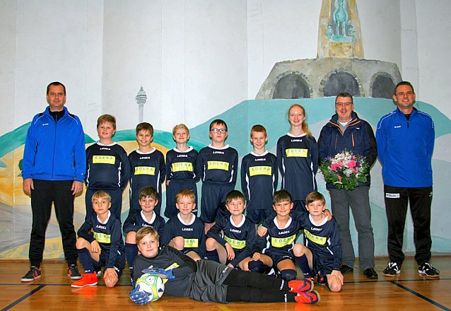 Bild: Neue Trikots und Wendetops
