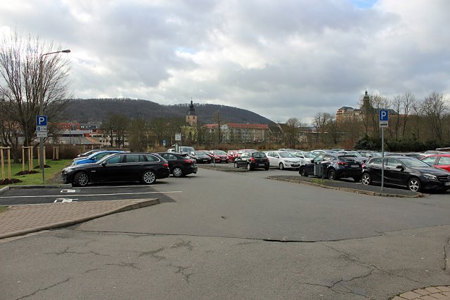 Bild: Kasse machen mit Krankenhaus-Parkplatz?