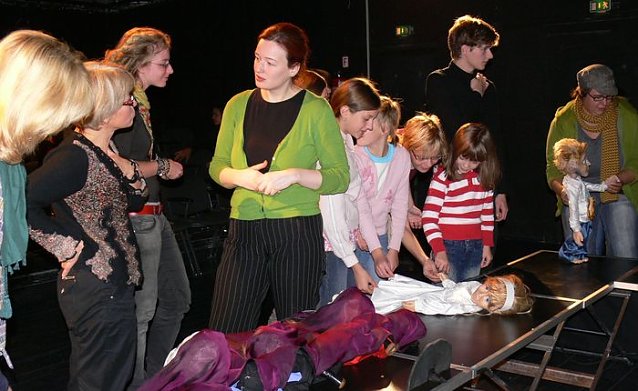 Bild: Im Theater