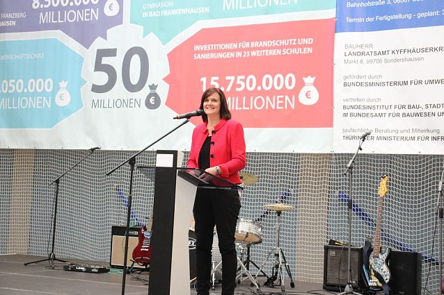 Bild: Feierliches Richtfest am Kyffh&auml;usergymnasium