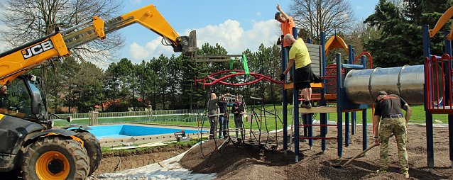 Bild: Freibad Gro&szlig;furra wird aufgewertet