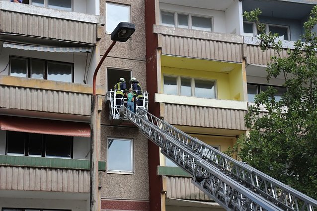 Bild: Feuerwehreinsatz in der Weizenstra&szlig;e