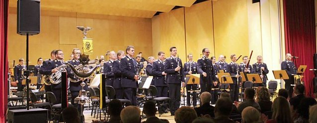 Bild: Benefizkonzert des Luftwaffenmusikkorps