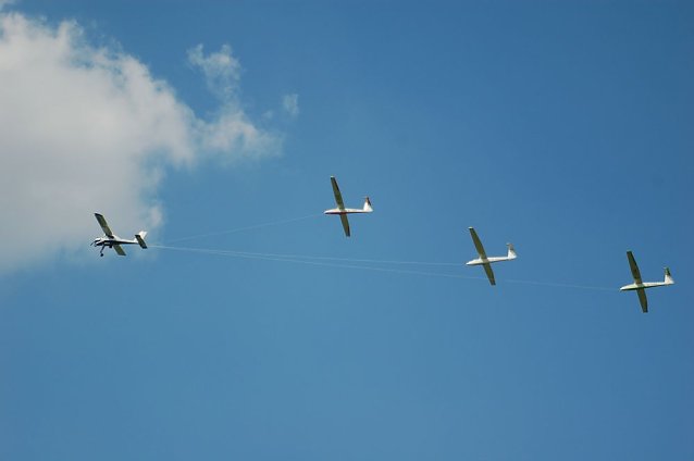 Bild: Hochsommer ist Hochsaison der Segelflieger