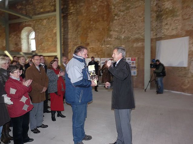Bild: Richtfest Cruciskirche