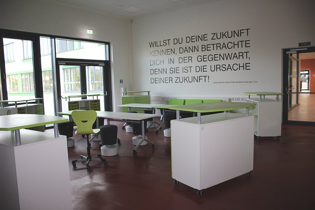 Bild: Offene T&uuml;r in der Franzbergschule