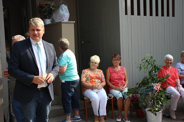 Bild: Saniertes "Haus am Kurpark" &uuml;bergeben
