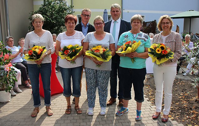 Bild: Saniertes "Haus am Kurpark" &uuml;bergeben