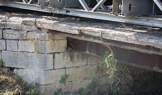 Bild: Br&uuml;cke in Thalebra steht schon