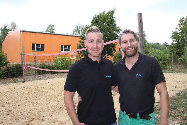 Bild: Sommerfest im Wohngebiet