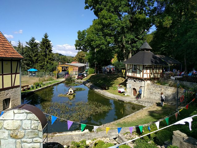 Bild: Auch in Dietenborn wird gefeiert