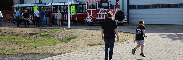 Bild: Volksfest bei der Feuerwehr SDH-Mitte