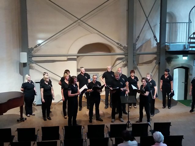 Bild: In der Cruciskirche: Cantamus
