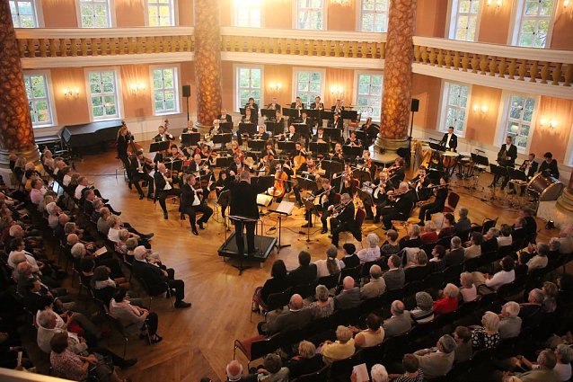 Bild: Vive la musique im Achteckhaus