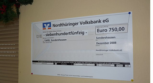 Bild: Spende an Sondersh&auml;user Tafel