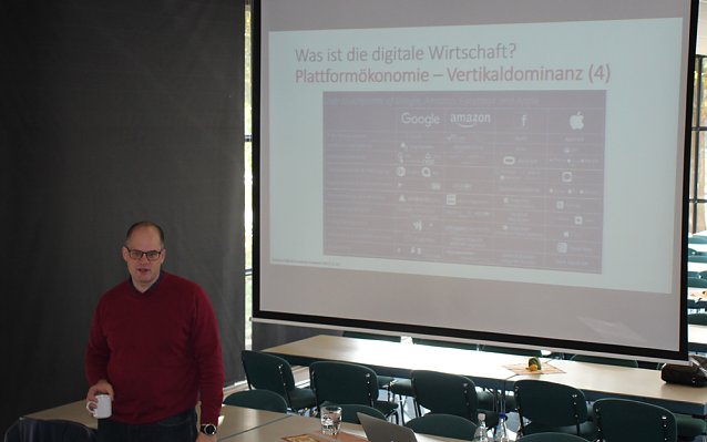 Bild: Politik hinkt bei der Digitalisierung