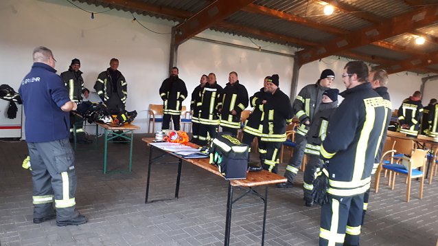 Bild: Ausbildungssamstag der Feuerwehren im Bereich Artern