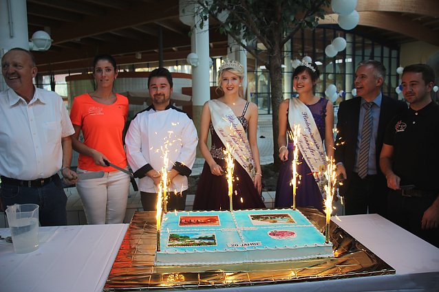 Bild: Torte zum 20. Jahrestag