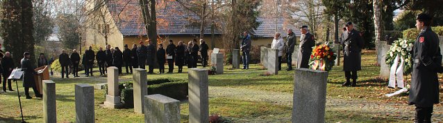 Bild: Der Opfer von Gewalt und Kriegen gedacht