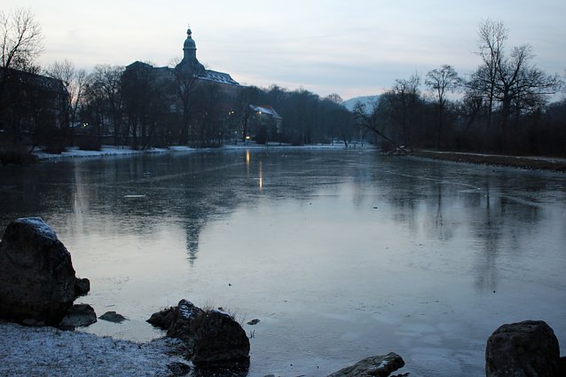Bild: Keine Eisfl&auml;chen betreten!