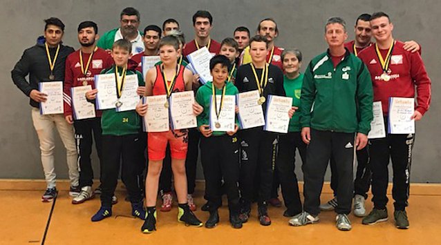 Bild: Medaillensegen f&uuml;r AC Germania Artern in Halle