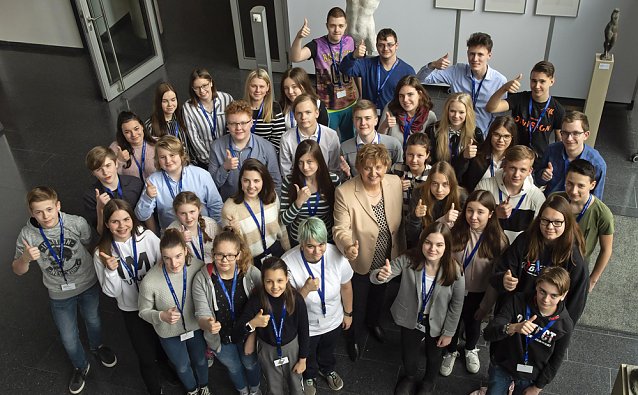 Bild: Landtagspr&auml;sidentin zum "Girls and Boys Day"