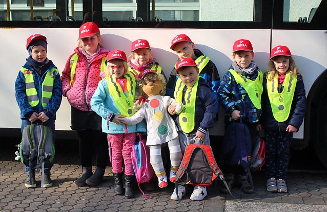 Bild: Busschule f&uuml;r Vorschulkinder durchgef&uuml;hrt