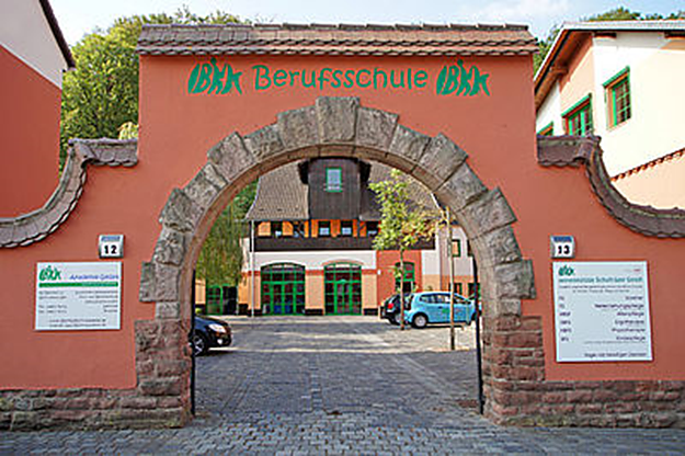 Bild: Dramatischer Fachkr&auml;ftemangel