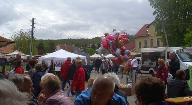 Bild: Apfelbl&uuml;tenfest in Gierst&auml;dt sehr gut besucht
