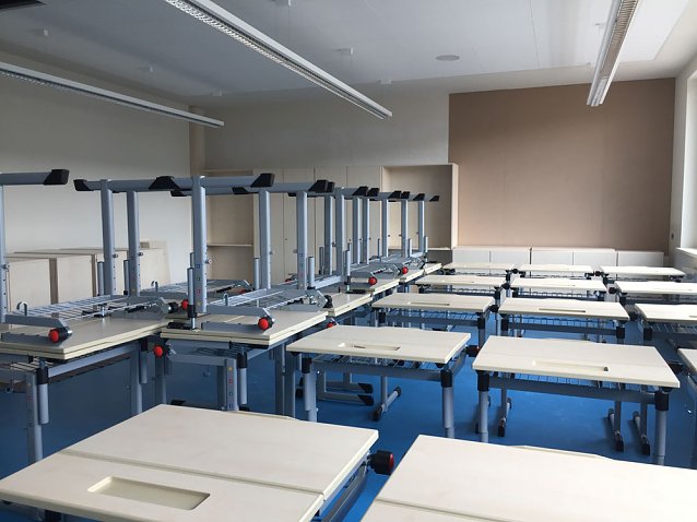 Bild: Besuch des neuen Gymnasiums in Bad Frankenhausen