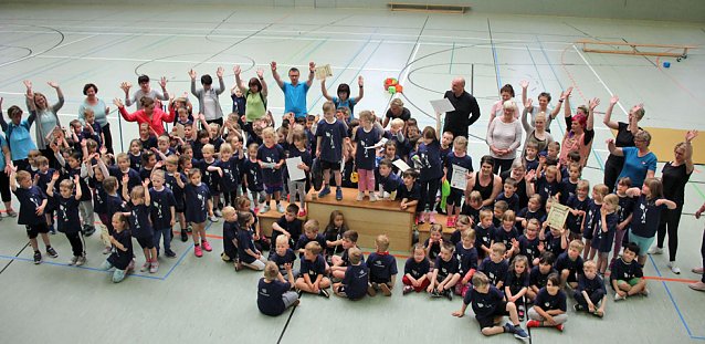 Bild: Alle sind wieder "Fit f&uuml;r die Schule"
