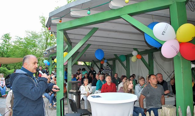 Bild:  60 Jahre Kinderlachen in der Villa