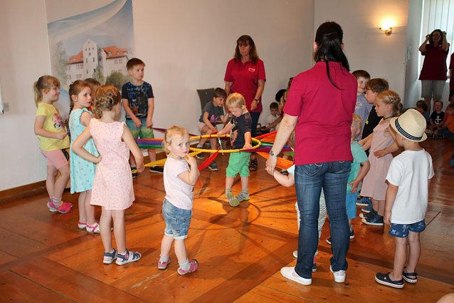 Bild: Kinderlachen im Regionalmuseum