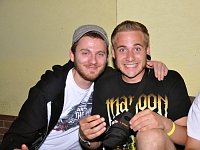 Bild: Zeugnisse &uuml;berreicht