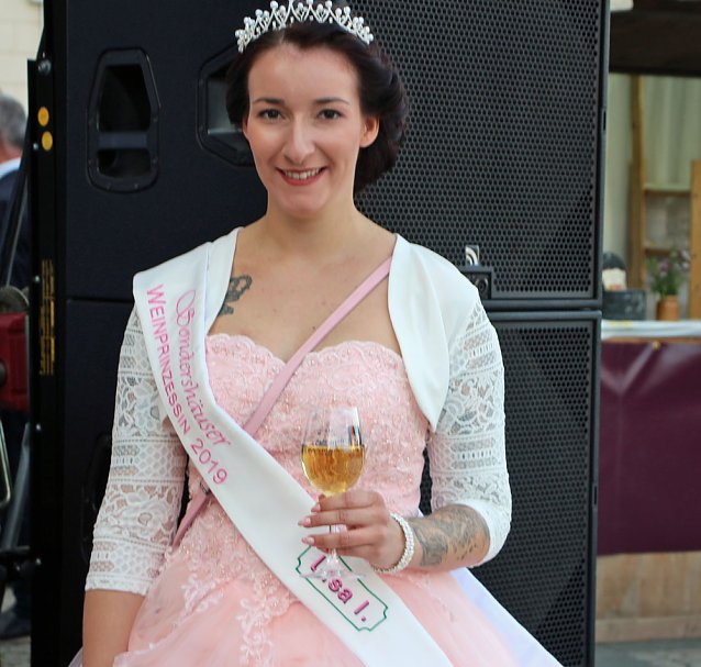 Bild: Erfolgreich ins Weinfest gestartet