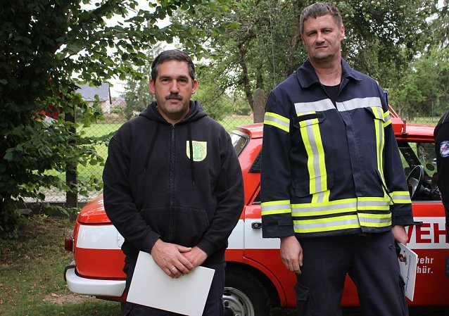Bild: Kameraden f&uuml;r Jugendarbeit geehrt