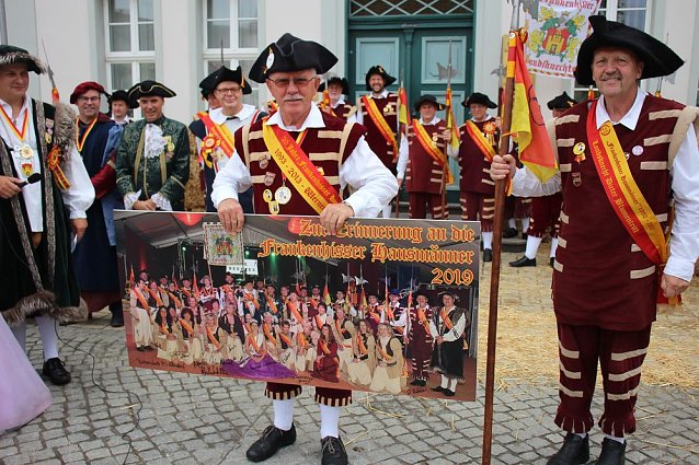 Bild: Hausm&auml;nner zogen durch die Kurstadt