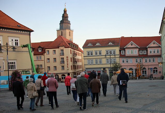 Bild: Abendlicher Stadtrundgang durch die Kurstadt