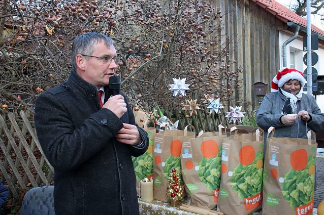 Bild: Feiner Weihnachtsmarkt in Jechaburg