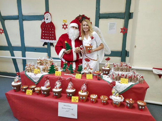 Bild: Kreativer Weihnachtsmarkt im JUST