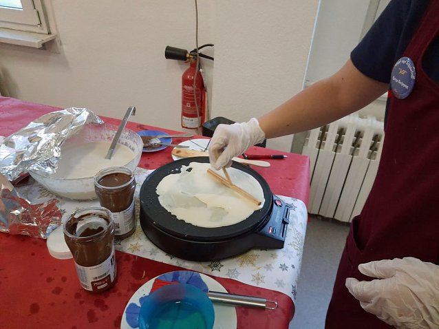 Bild: Kreativer Weihnachtsmarkt im JUST