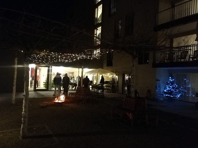 Bild: Weihnachtsmarkt und Tag der offenen T&uuml;r