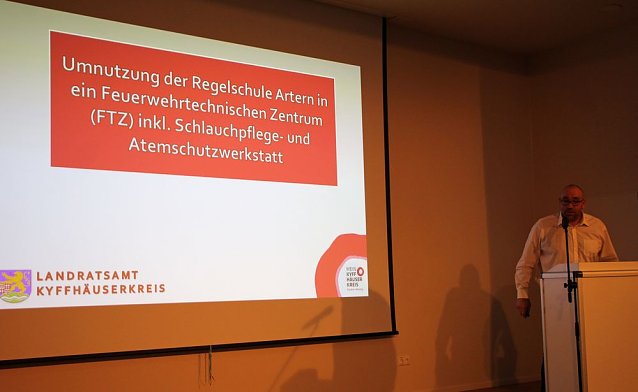 Bild: Feuerwehrtechnisches Zentrum wird gebaut