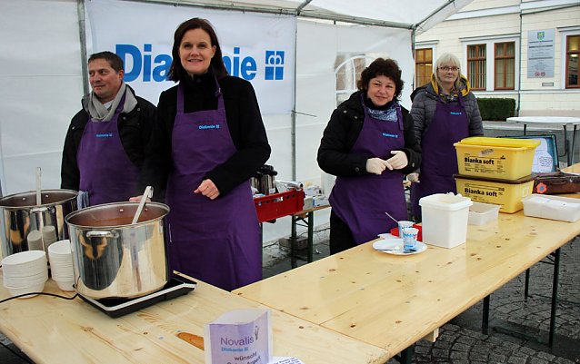 Bild: Scheck&uuml;bergabe Suppenprojekt