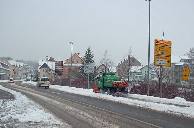 Bild: Schneepflug am Sonntag ind Sondershausen