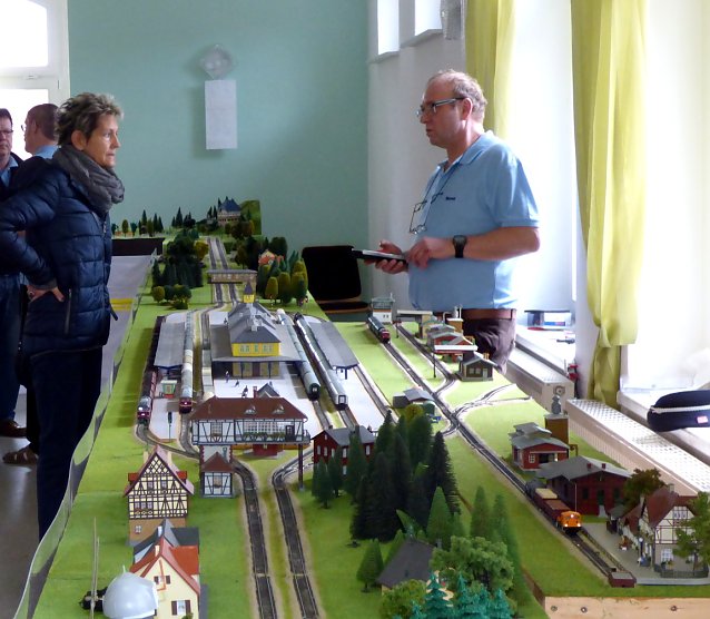 Bild: Kleine Eisenbahn ganz gro&szlig;