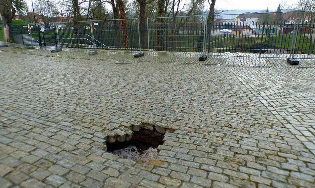 Bild: Neuer Erdfall in Bad Frankenhausen
