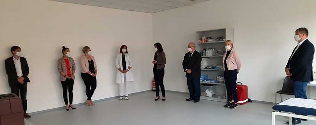 Bild: Infektionspraxis heute in Bad Frankenhausen &uuml;bergeben